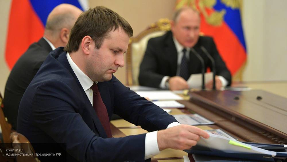 Дмитрий Медведев - Максим Орешкин - Эльвира Набиуллина - Орешкин рассказал о возможном «взрыве» проблемы закредитованности в 2021 году - politexpert.net - Москва - Россия