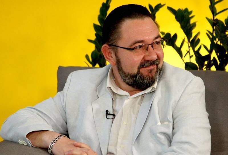 Владимир Зеленский - Никита Потураев - Советник Зеленского рассказал, разменяет ли Киев Крым на Донбасс - topcor.ru - Москва - Россия - Украина - Киев - Крым - Донбасс