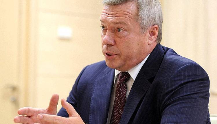 Василий Голубев - Александр Сафонов - Ростовский губернатор назвал «тактичным» и «допустимым» избиение ОМОНом болельщиков - newtvnews.ru - Москва - Россия - Ростов-На-Дону - Ростовская обл.
