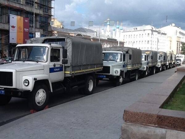 Волонтеры запустили кампанию против анонимности полиции - polit.ru - Москва