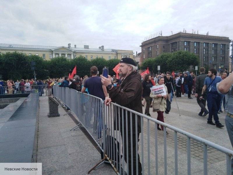 Петербургский митинг оппозиции заполонили пьяные гопники и ЛГБТ - politros.com - Санкт-Петербург - Петербург