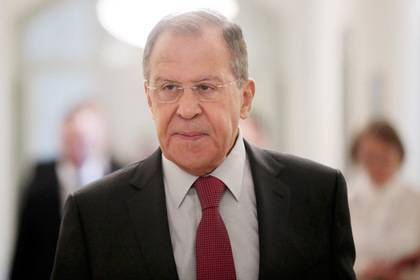 Дональд Трамп - Владимир Зеленский - Сергей Лавров - Ангела Меркель - Тереза Мэй - Эммануэля Макрон - Лавров прокомментировал идею Зеленского о расширении «нормандского формата» - lenta.ru - Россия - США - Украина - Англия - Германия - Франция - Минск