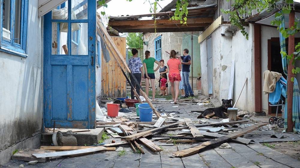 Даниил Безсонов - ВСУ обстреляли сотрудников пресс-службы Народной милиции ДНР в Докучаевске - riafan.ru - Украина - Киев - ДНР - Донецк - ЛНР - Докучаевск