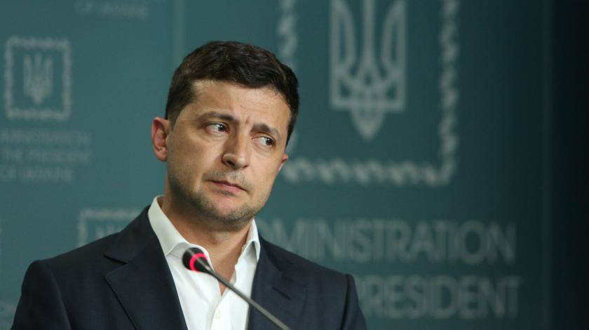 Владимир Зеленский - Владимир Путин - Борис Джонсон - Дмитрий Песков - Владимир Соловьев - Тереза Мэй - Поздравления Путина унизили Зеленского - utro.ru - Россия - Украина - Англия