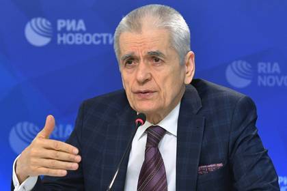 Геннадий Онищенко - Онищенко рассказал о пивной мафии и возрасте противостояния алкоголю - lenta.ru - Москва - Россия