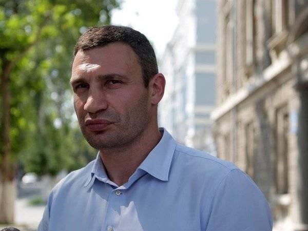 Владимир Зеленский - Виталий Кличко - СМИ сообщили о грядущем увольнении Кличко с поста мэра Киева - polit.ru - Украина - Киев - Киев