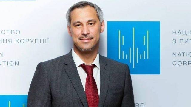 Руслан Рябошапка - У Зеленского заявили о скорой отмене скандального закона о люстрации - politnavigator.net