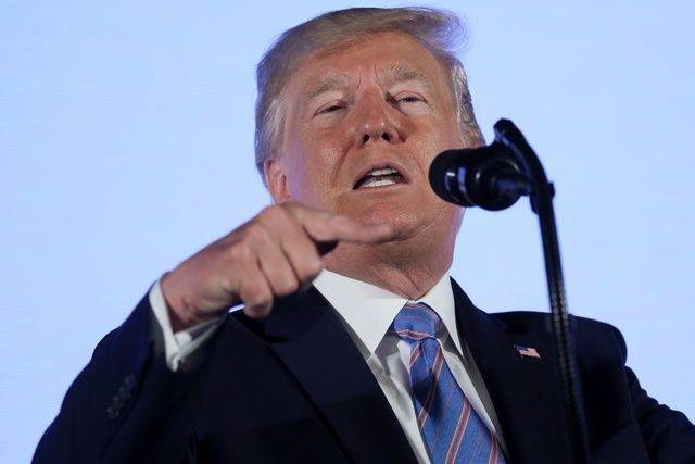 Дональд Трамп - Роберт Мюллер - Хиллари Клинтон - Трамп раскритиковал Мюллера в Twitter во время его речи в конгрессе - aif.ru - Москва - Россия - США