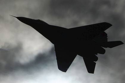 Закир Гасанов - Азербайджанский самолет упал в Каспийское море - lenta.ru - Азербайджан