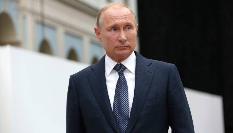 Владимир Путин - Борис Джонсон - Елизавета II - Тереза Мэй - Путин поздравил Джонсона, заявив, что развитие отношений интересно и РФ, и Британии - newtvnews.ru - Россия - Англия