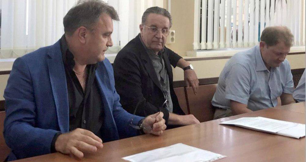 Леонид Ярмольник - С Ярмольника взыскали еще 400 тысяч рублей за ДТП - m24.ru - Москва