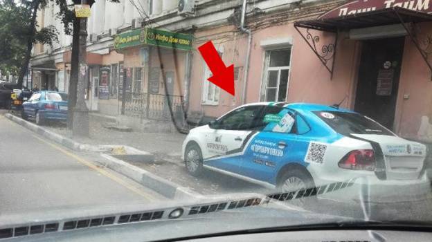 В Воронеже водитель машины фотоконтроля платных парковок попался на нарушении ПДД – Новости Воронежа и Воронежской области – Вести Воронеж - vestivrn.ru - Воронеж - Воронежская обл.