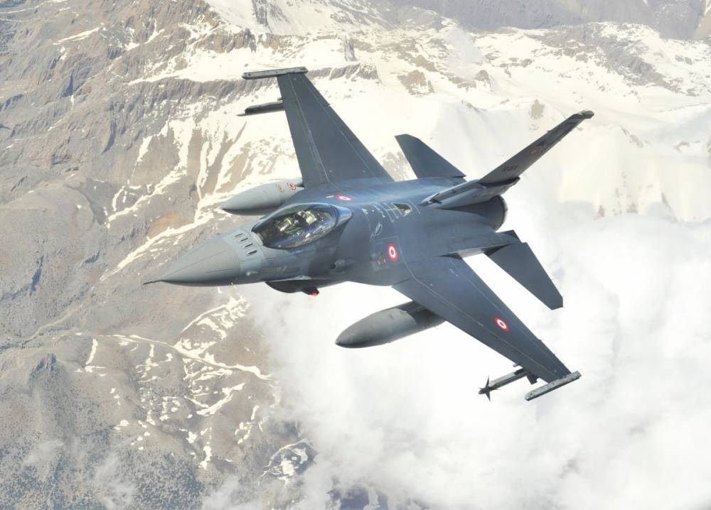 У турок нет летчиков и запасных частей к F-16 - rusjev.net - США - Турция - Венесуэла - Sanction