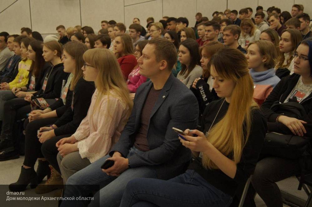 Борис Чернышов - Студенты ряда регионов РФ смогут получить высшее образование бесплатно - politexpert.net - Россия