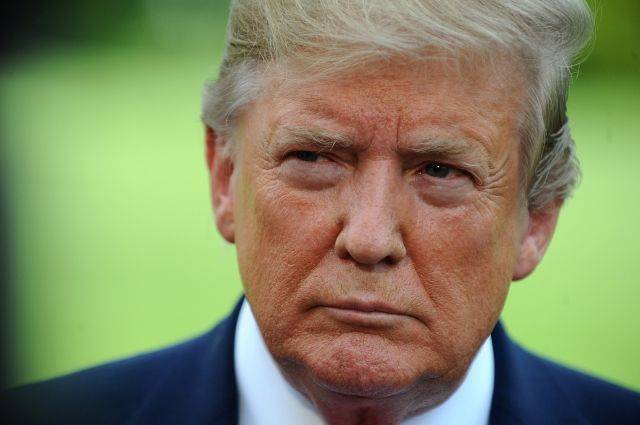 Дональд Трамп - Трамп выступил  на фоне президентской печати с двуглавым орлом - aif.ru - Россия - США - Вашингтон - Washington - шт.Нью-Джерси
