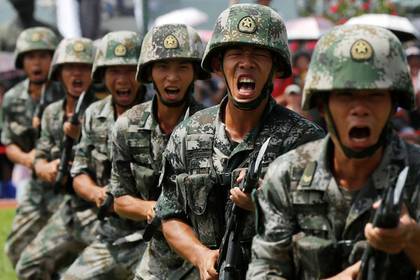 Кэрри Лам - У Цянь - Китайская армия приготовилась подавлять протесты в Гонконге - lenta.ru - Китай - Англия - Гонконг - Гонконг - Тайвань - Макао