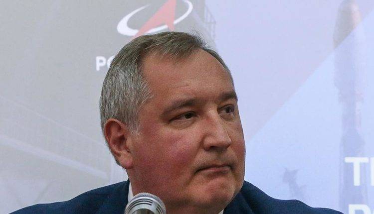 Дмитрий Рогозин - Нил Армстронг - Рогозин сравнил участников новой лунной гонки с лунатиками - newtvnews.ru - Россия - Китай - США