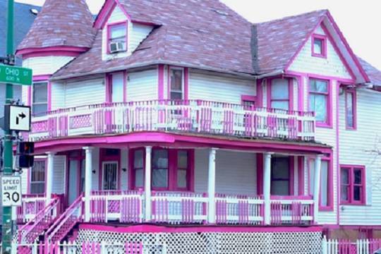 Американская семья призвала помочь сохранить «домик Барби» - versia.ru - Chicago