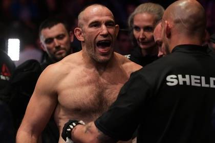 Алексей Олейник - Российский боец UFC Олейник проиграл за 12 секунд и попал в больницу - newtvnews.ru - Санкт-Петербург