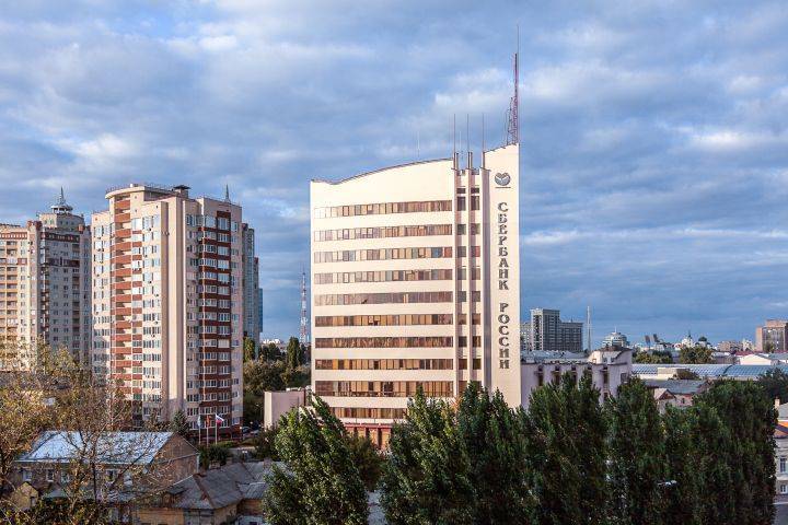 Анатолий Попов - Сбербанк впервые на российском рынке перевел в онлайн-режим услугу по возмещению налогов из бюджета - Новости Воронежа - moe-online.ru - Россия