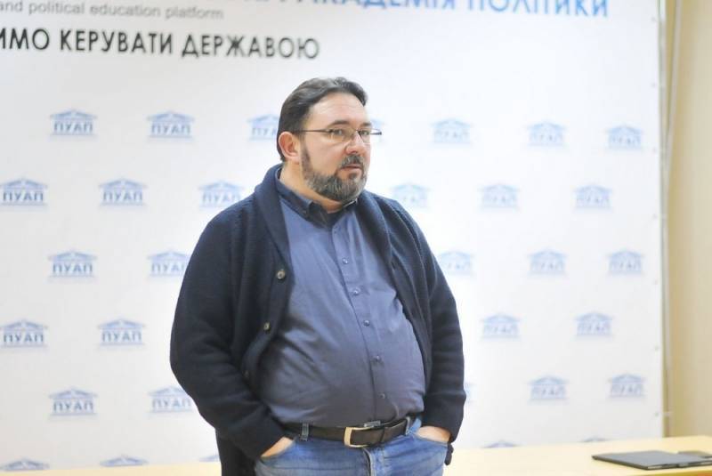 Петр Порошенко - Богдан Хмельницкий - Никита Потураев - Соратники Зеленского заговорили об автономии Крыма в составе Украины - topcor.ru - Украина - Крым - Турция