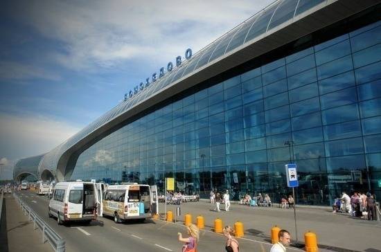 Дмитрий Морозов - Госдума в осеннюю сессию планирует принять закон о возвращении курилок в аэропорты - pnp.ru