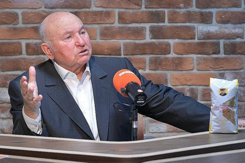 Владимир Познер - Борис Ельцин - Юрий Лужков - Борис Немцов - Юрий Лужков: Это наш МИД и мы с Коржаковым отговорили Ельцина от передачи Японии Курильских островов - pravdoryb.info - Москва - Россия - Украина - Крым - Япония