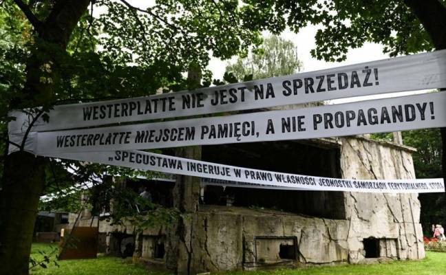 Владимир Путин - Анджей Дуды - В Польше разразился конфликт между «мягкими» и «жёсткими» антисоветчиками - eadaily.com - Россия - Германия - Польша - Варшава - Гданьск