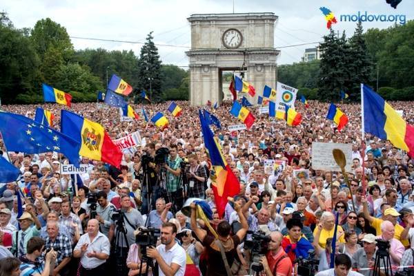 Владимир Плахотнюк - Взрыв мамалыги - argumentua.com - Молдавия - Кишинев