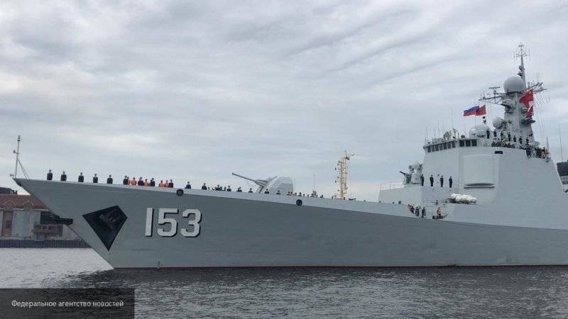 Мария Белякова - Ракетный миноносец ВМС Китая прибыл в Петербург для участия в параде ВМФ - nation-news.ru - Россия - Китай - Санкт-Петербург