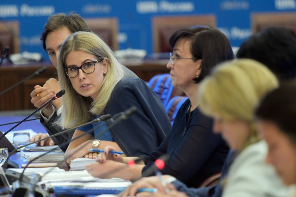 Любовь Соболь - Соболь стало плохо на заседании Мосгоризбиркома, ей вызвали скорую - theins.ru - Москва