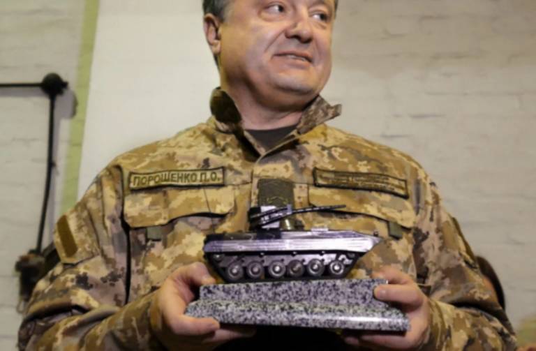 Петр Порошенко - Сергей Лещенко - Якоб Порошенко - Срочно: Вскрыли Порошенко. Ужасающие кадры показали по телевизору. Видео - elise.com.ua - Украина - Киев