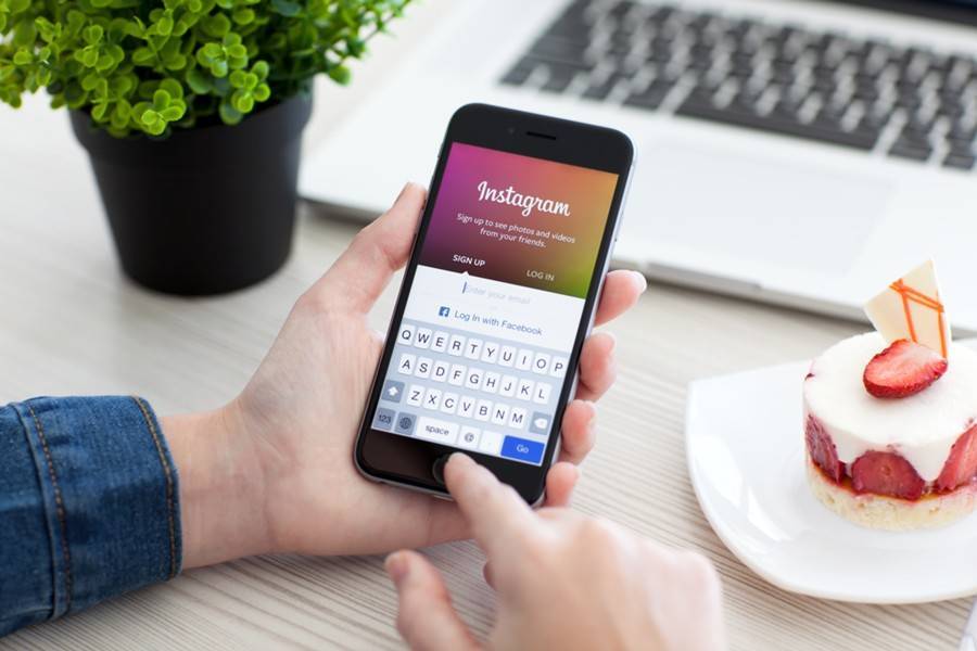 Пользователи сообщают о сбоях в работе Instagram, Facebook и WhatsApp - m24.ru - Москва - Россия - США - Украина - Англия - Санкт-Петербург - Краснодар - Италия - Екатеринбург - Новосибирск - Белоруссия - Уфа - Германия - Франция - Нижний Новгород - Бразилия - Польша - Литва - Испания - Казань - Ростов-На-Дону - Самара - Латвия