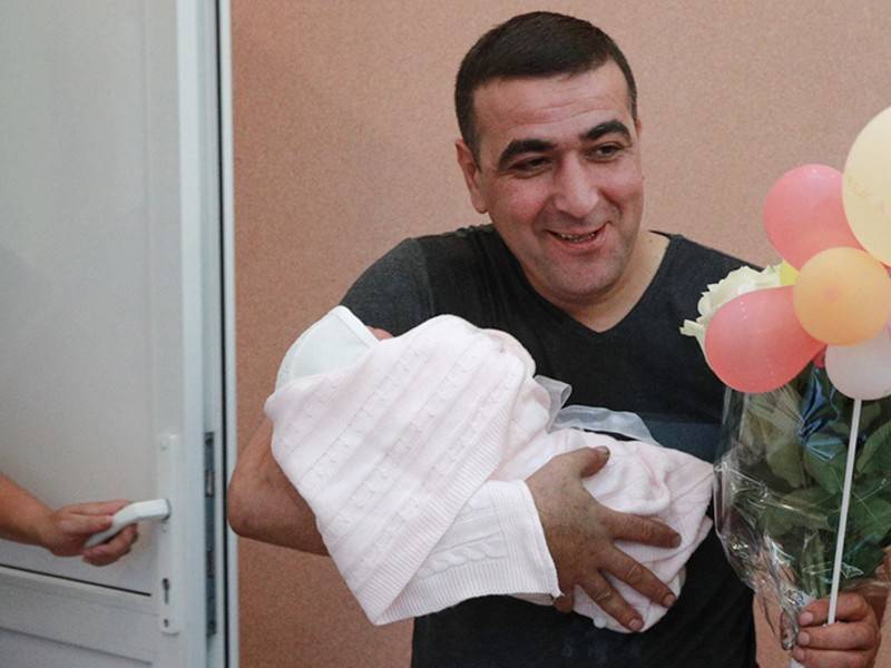 Дмитрий Медведев - ГД приняла закон о новых пособиях на ребёнка - news.ru - Москва