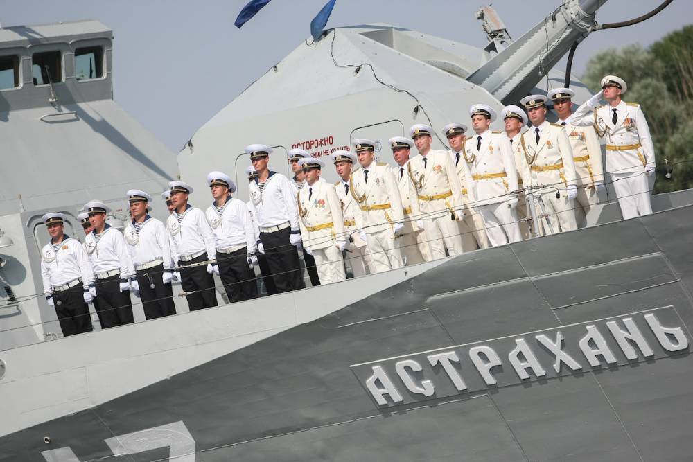 Петр I - Военные корабли можно будет посетить в Астрахани в День ВМФ - astravolga.ru - респ. Татарстан - респ. Дагестан - Астрахань