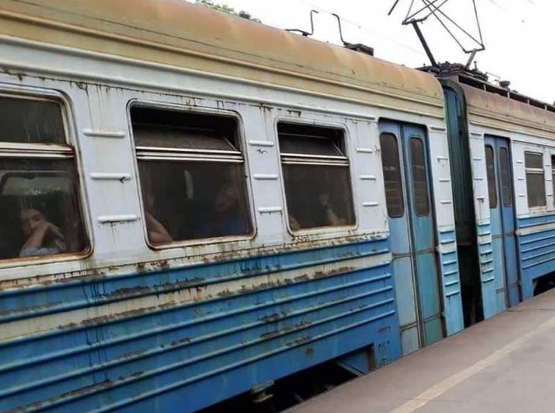 «Спокойно, это гиперлуп»: украинцы возмущаются состоянием электричек - topcor.ru - Украина - Киев - Франция - Винницкая обл.
