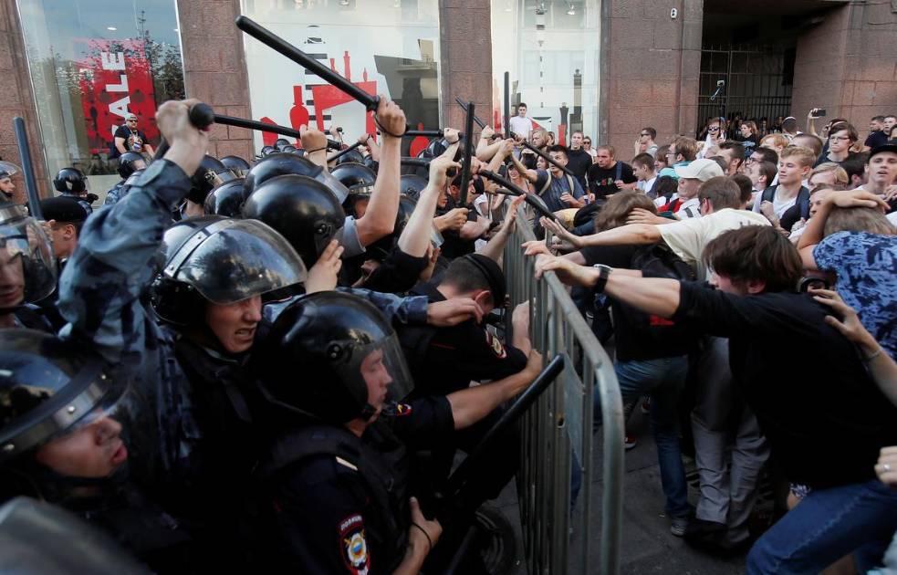 Адмиралы обещают: В Севастополе сценарий Навального не пройдёт - politnavigator.net - Москва - Севастополь