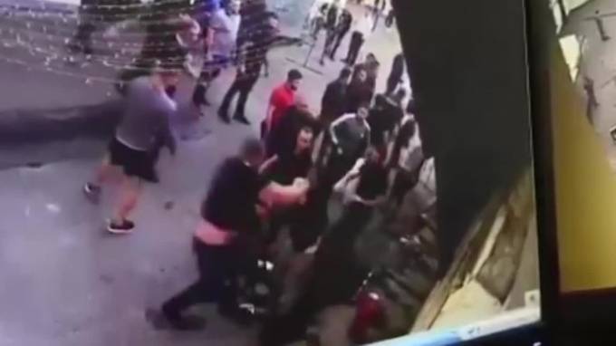 Опубликовано видео с моментом убийства у клуба "Рокко" в Иваново - piter.tv - Иваново