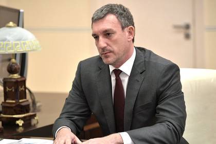 Василий Орлов - Российский губернатор отказал подтопленцам в сигаретах и призвал бросать курить - lenta.ru - Амурская обл.