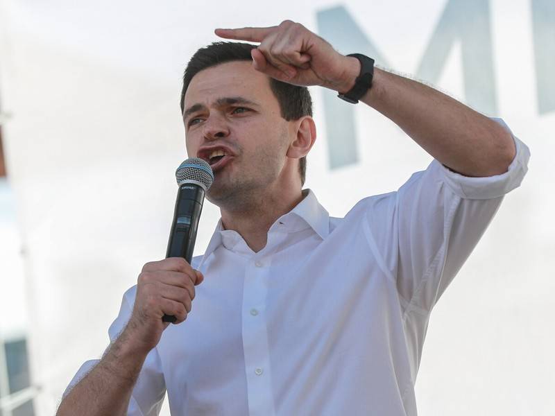 Вадим Прохоров - Лилиан Мори Паскье - Суд арестовал Илью Яшина - news.ru - Москва