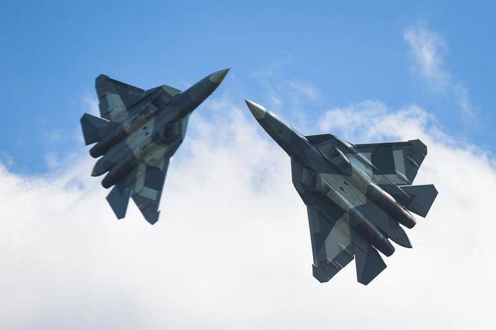 Дмитрий Родионов - Эксперт рассказал о преимуществах СУ-57 перед американскими истребителями - vm.ru - США