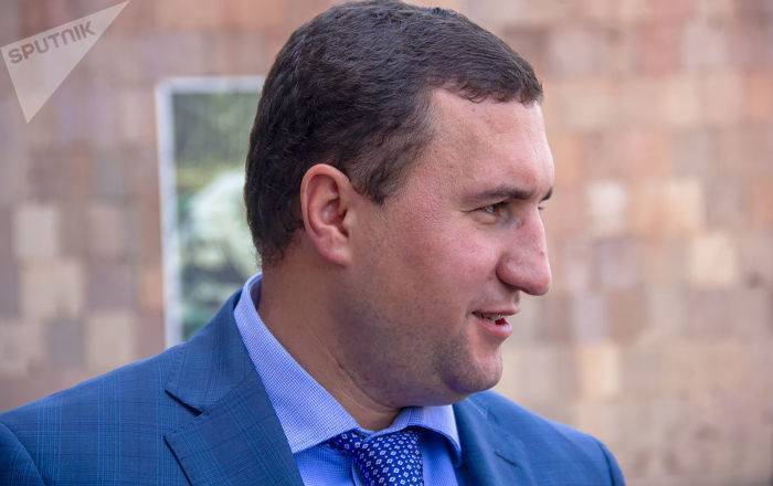 Давид Тоноян - "Сюрпризы" будут, скоро объявим – Балаян о поставках российского оружия - ru.armeniasputnik.am - Россия - Армения