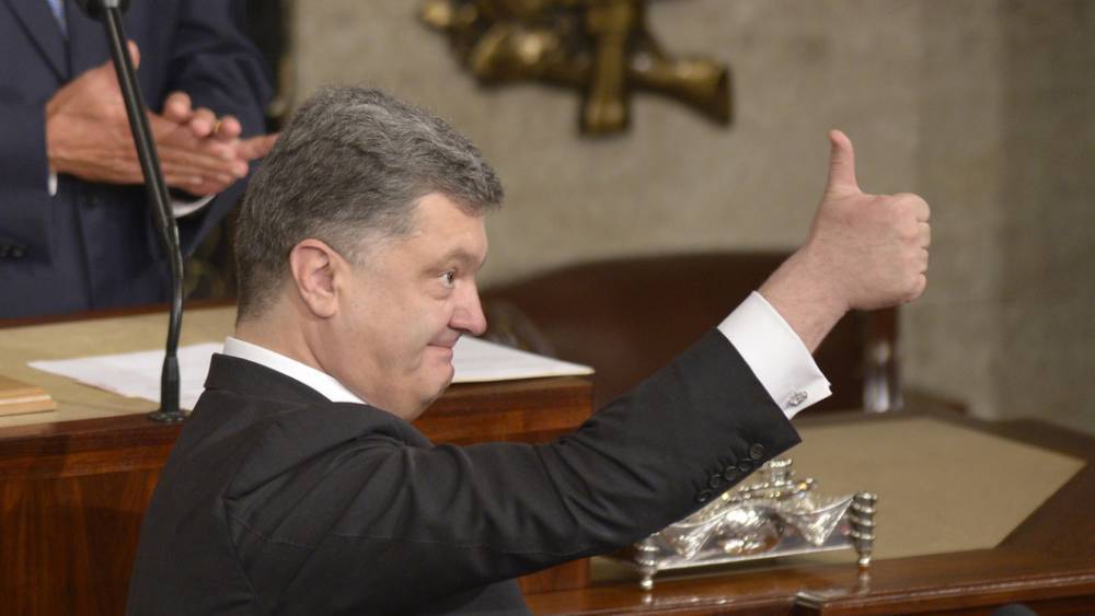 Владимир Зеленский - Петр Порошенко - Порошенко улетел с семьей в Турцию без охраны – СМИ - tsargrad.tv - Украина - Турция - Стамбул