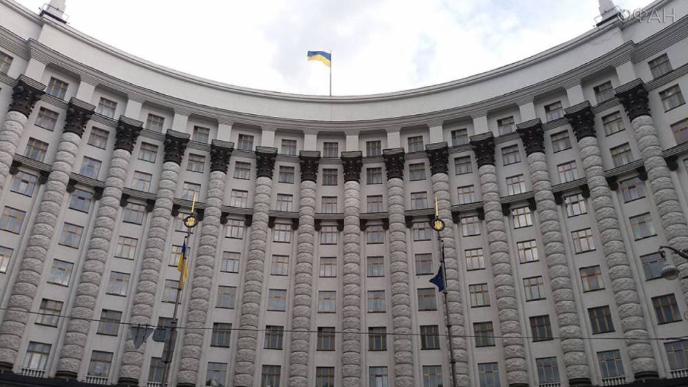 Владимир Зеленский - Петр Порошенко - Святослав Вакарчук - Виктор Медведчук - Андрей Герус - Эксперт прокомментировал отсутствие оппозиции в будущем правительстве Украины - riafan.ru - Москва - Россия - Украина - ДНР - ЛНР - Львовская обл.