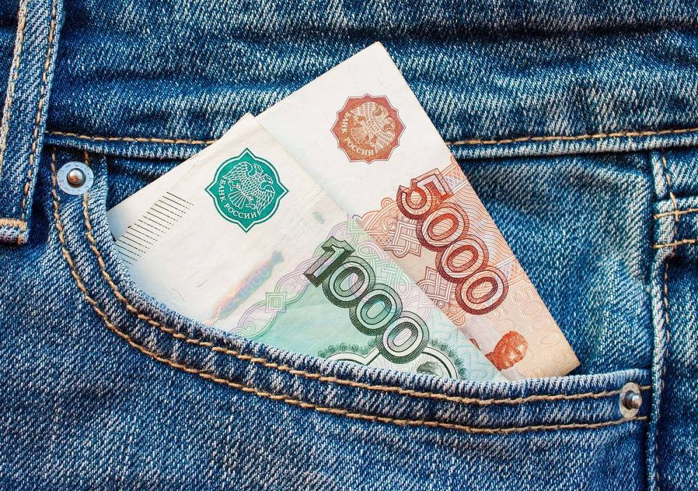 В Бурятии парень украл 120 тысяч рублей из машины мужа своей начальницы и поехал отдыхать на Байкал - infpol.ru - респ.Бурятия - район Прибайкальский