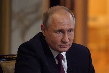 Владимир Путин - Игорь Артемьев - Путин отреагировал на завышение тарифов ЖКХ из-за «законов 90-х» - lenta.ru - Россия - Омск