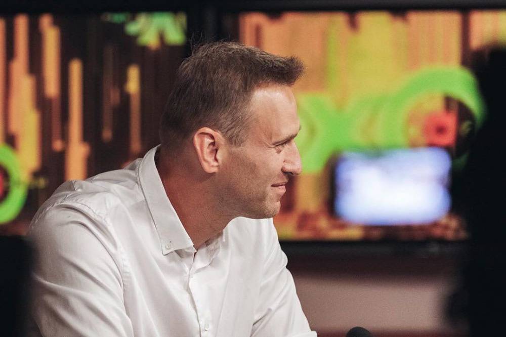 Алексей Навальный - "Глаза-щелочки": Навальный показал свой снимок после странного приступа в тюрьме - 24smi.org - Голландия