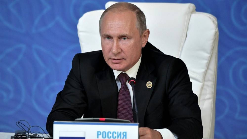 Владимир Путин - Игорь Артемьев - "Слова и бумажки": Путин отчитал главу ФАС за слишком медленное снижение тарифов ЖКХ в России - tsargrad.tv - Россия - Омская обл.