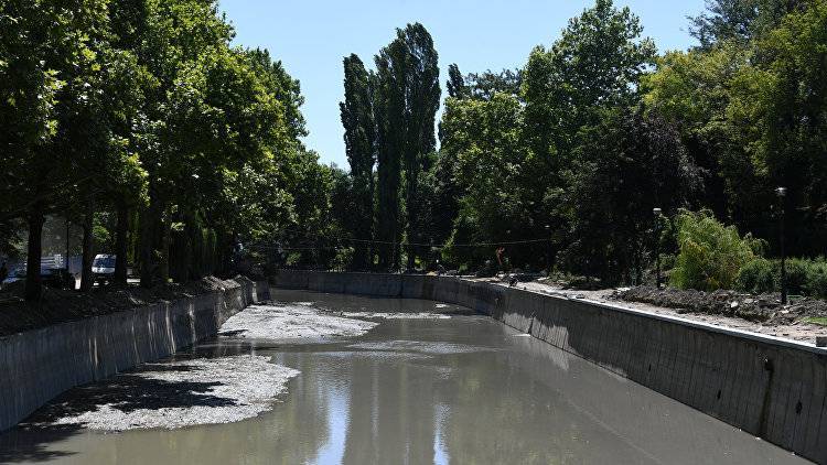 Фотофакт "было - стало": месяц работ по благоустройству Салгира - crimea.ria.ru - Крым - Симферополь