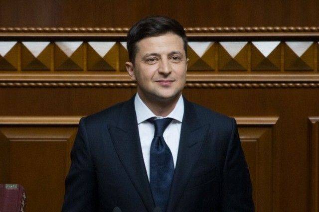 Владимир Зеленский - Петр Порошенко - Йенс Столтенберг - Зеленский пообещал продолжить курс Украины к ЕС и НАТО - aif.ru - США - Украина - Киев - Канада